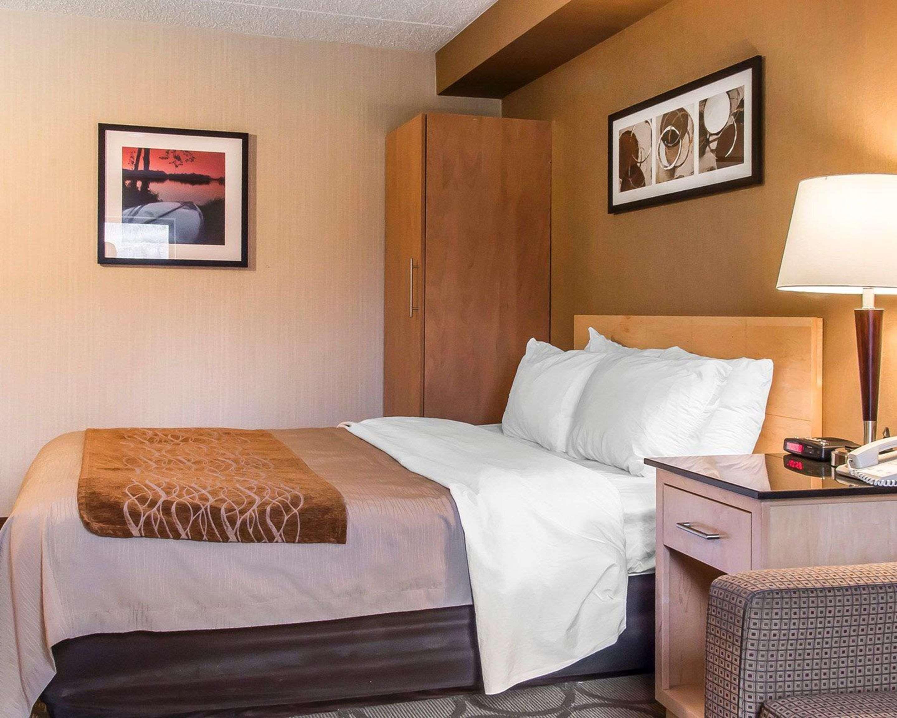 Comfort Inn Kenora Exterior photo