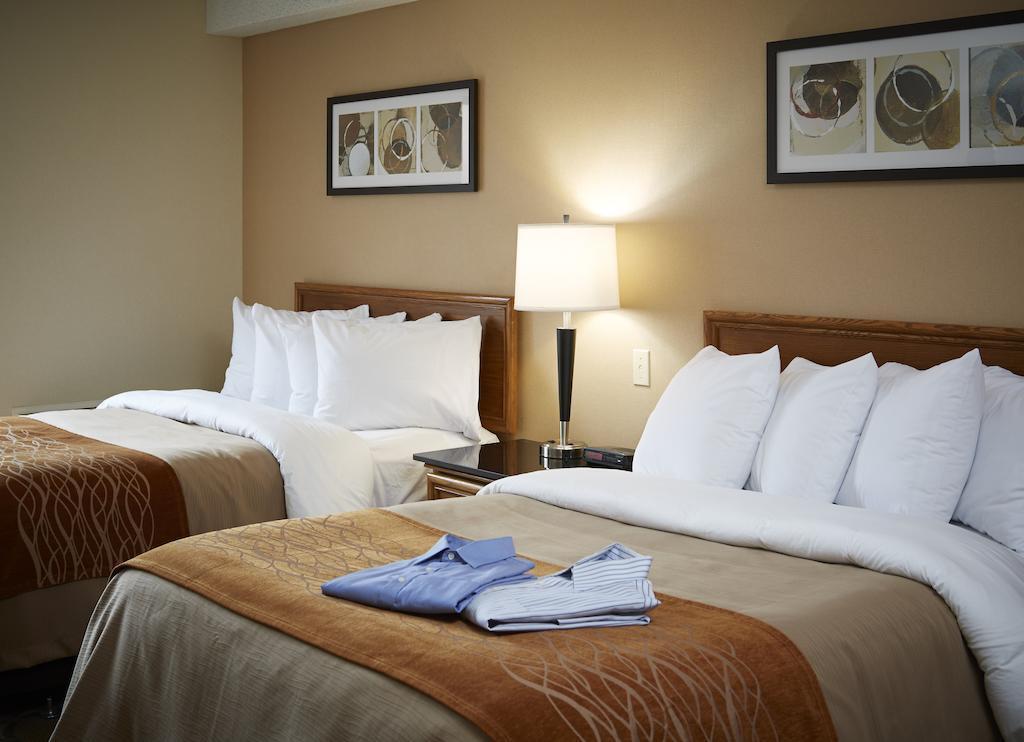 Comfort Inn Kenora Exterior photo